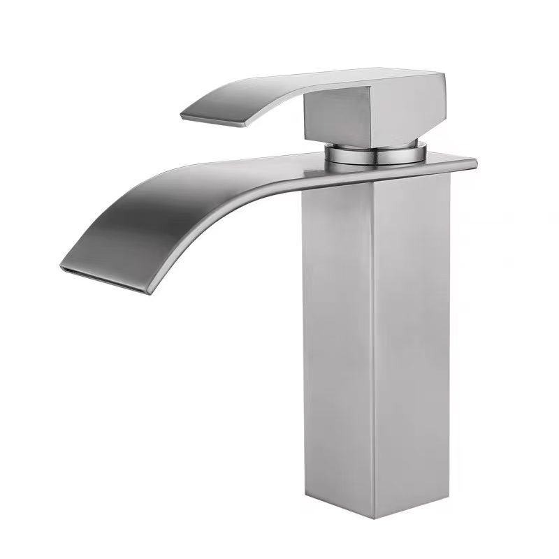 Aixeta de lavabo quadrada raspallat estil cascada