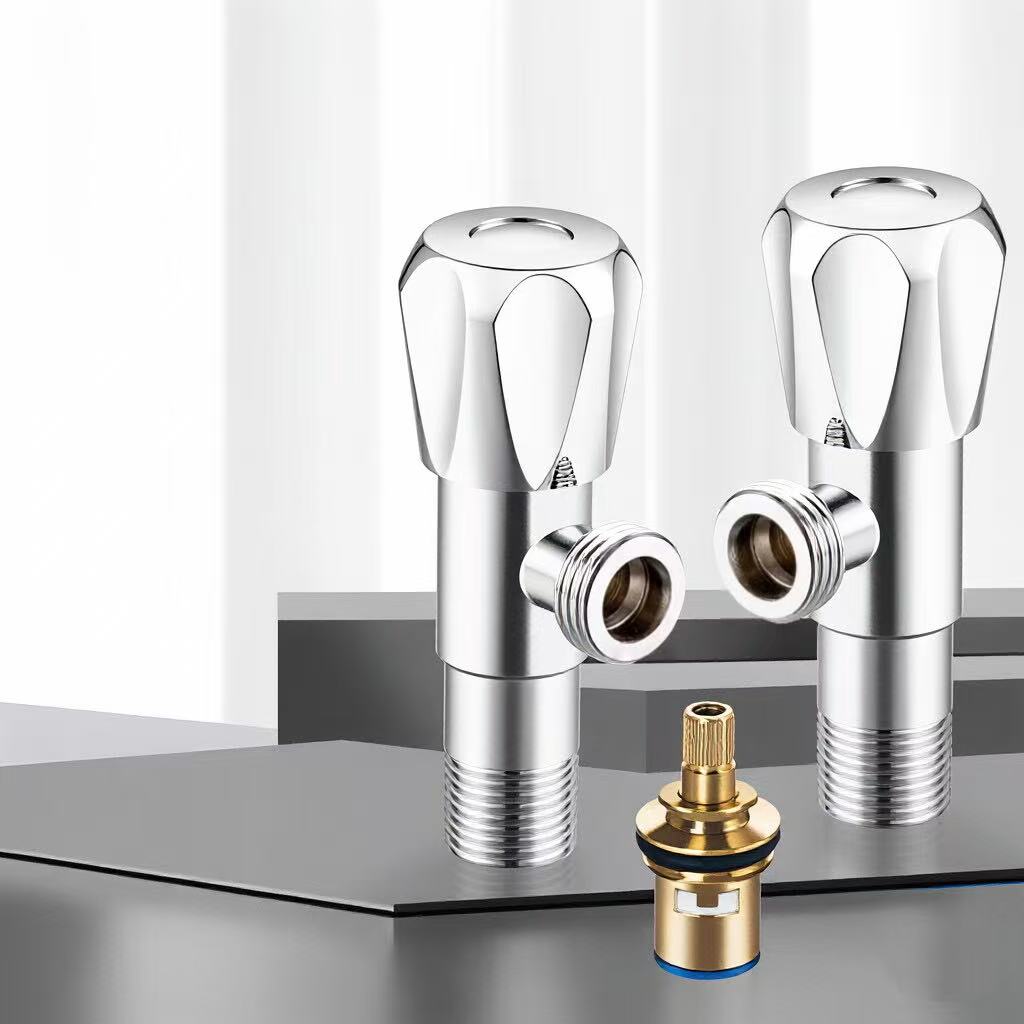 Quick-opening petal-shaped knob angle valve
